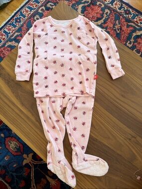 Magnetic Me Pajama Set 12-18 Months, 22-27 Lbs